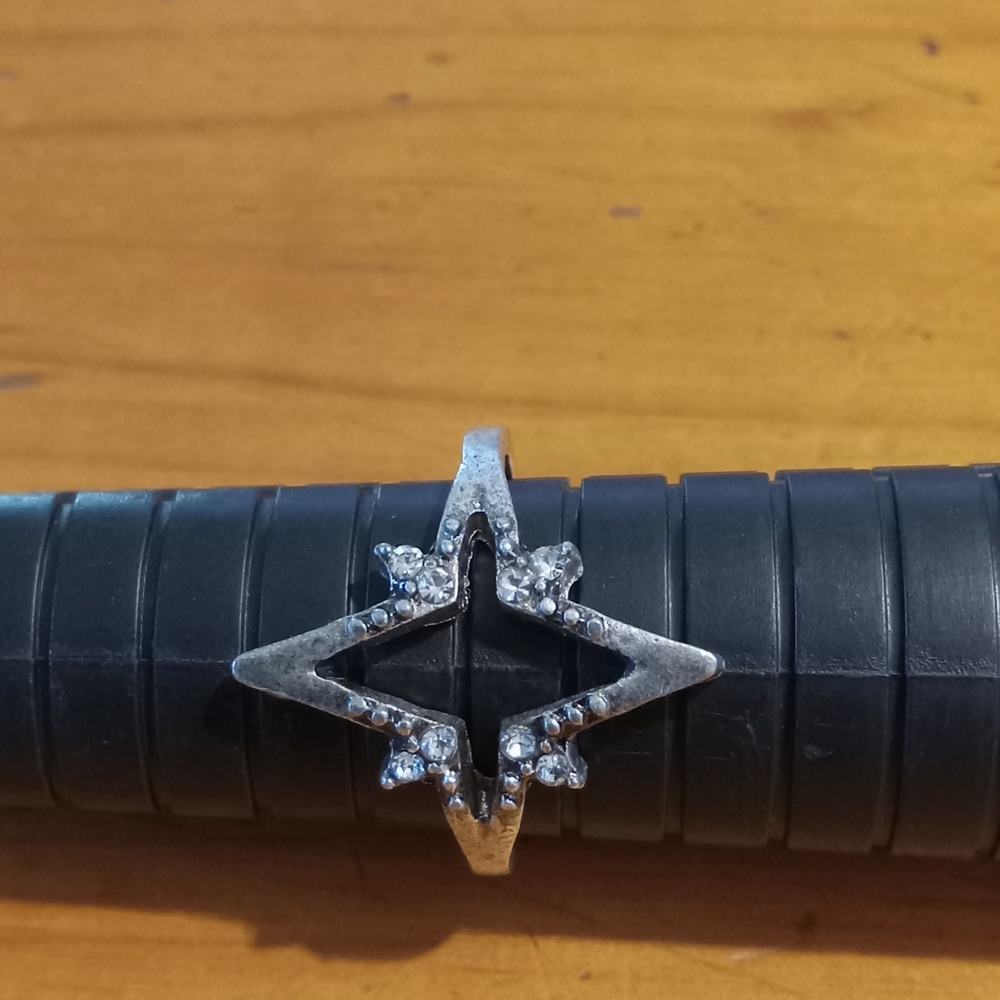 Silver Star Ring - Picture 2 of 6